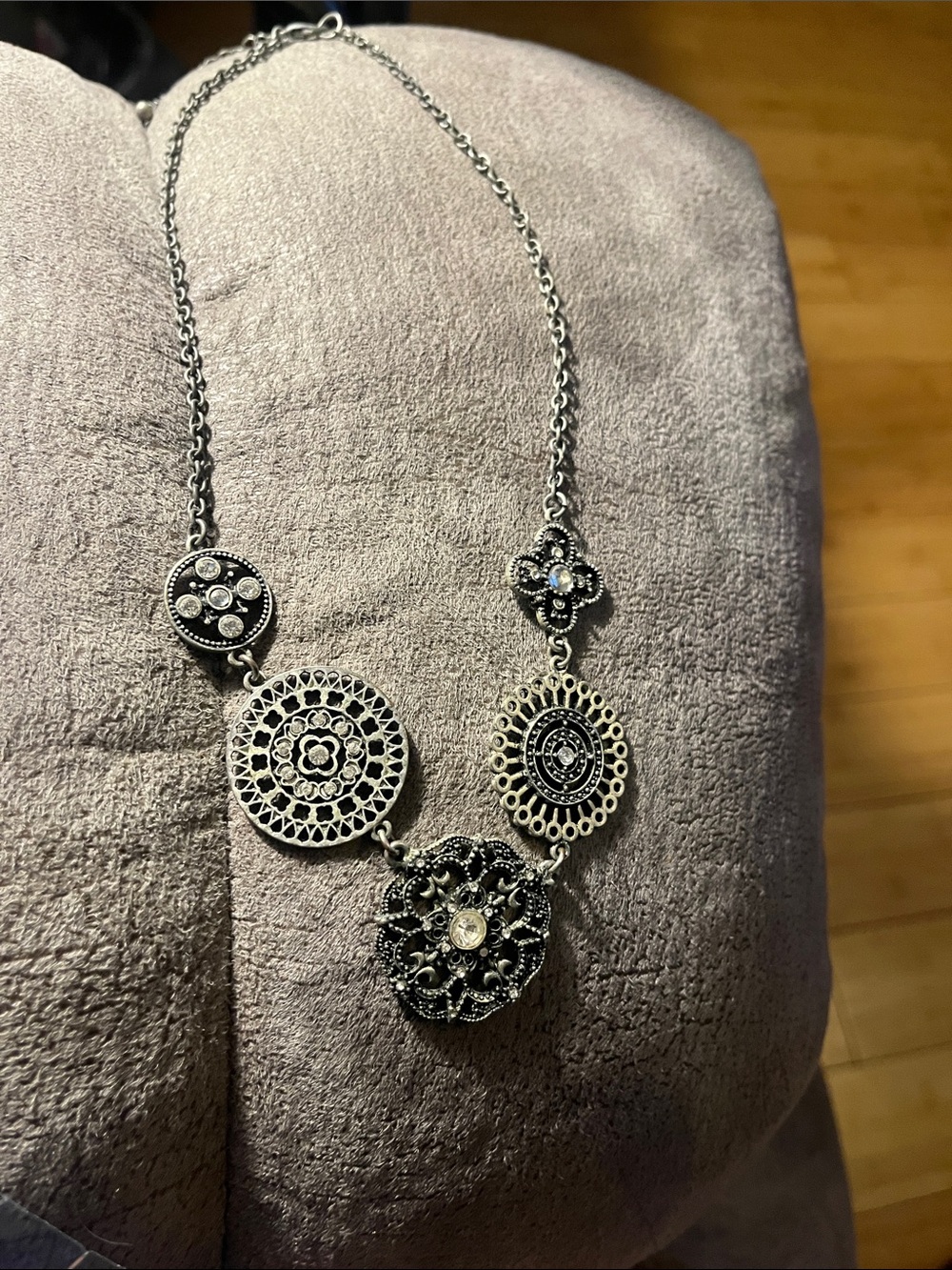 Medallion with rhinestone necklace 1992